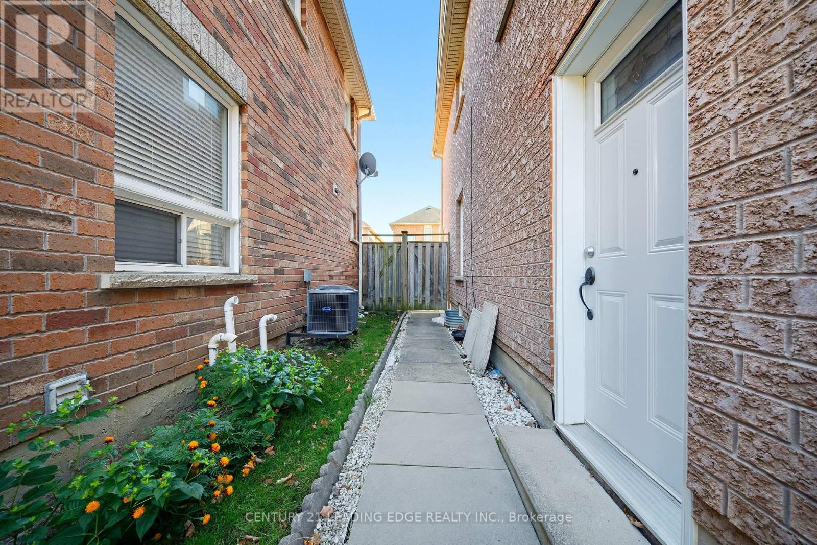 13 BOULDERBROOK DRIVE - 50