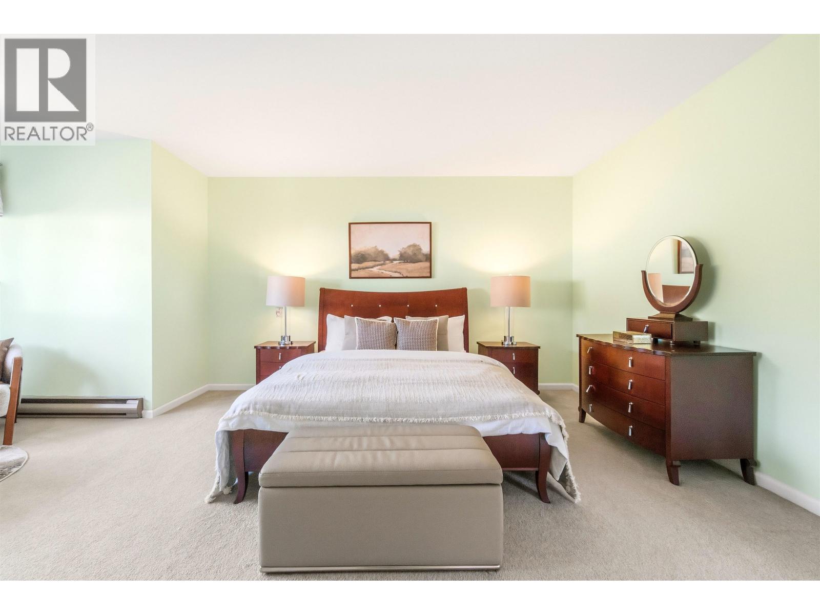 Photo of 865 RUCKLE COURT 17