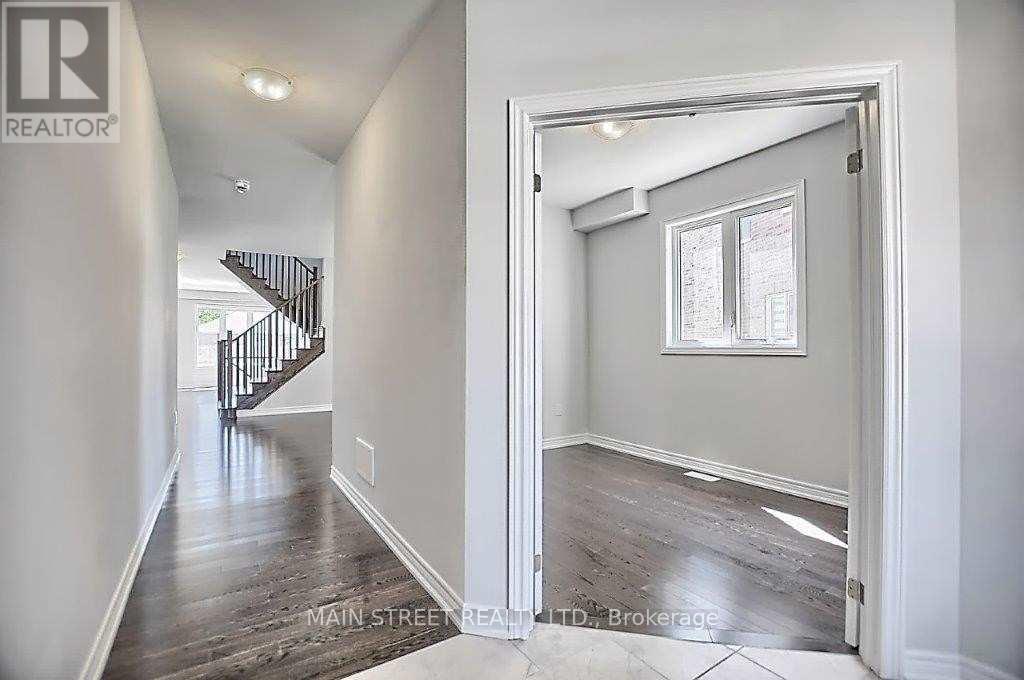 1283 Blackmore Street, Innisfil photo 2