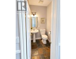 Laundry room - 10 Wildwood Avenue, Richmond Hill, ON L4E3B3 Photo 10