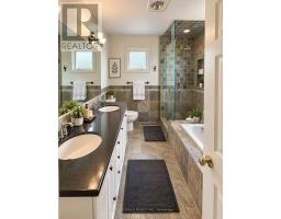 10 Wildwood Avenue, Richmond Hill, ON L4E3B3 Photo 18