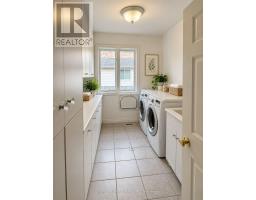 10 Wildwood Avenue, Richmond Hill, ON L4E3B3 Photo 19
