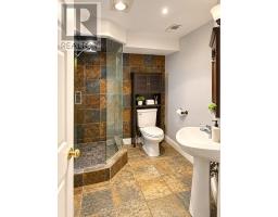 10 Wildwood Avenue, Richmond Hill, ON L4E3B3 Photo 22