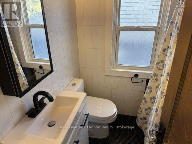 1711 DONALD STREET E - 14