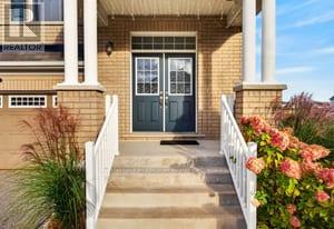 7 PICKETT PLACE — photo 3