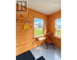 Sunroom - 186 Port Bickerton Village Road, Port Bickerton, NS B0J1A0 Photo 7