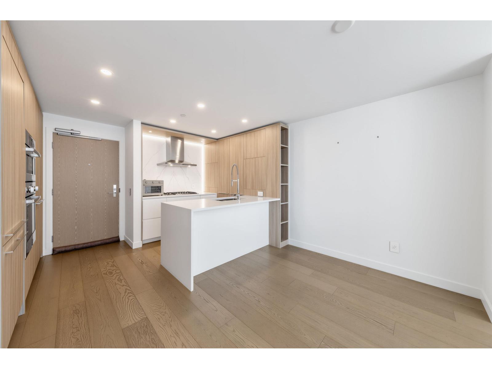 1109 1441 JOHNSTON ROAD, White Rock - Image 1