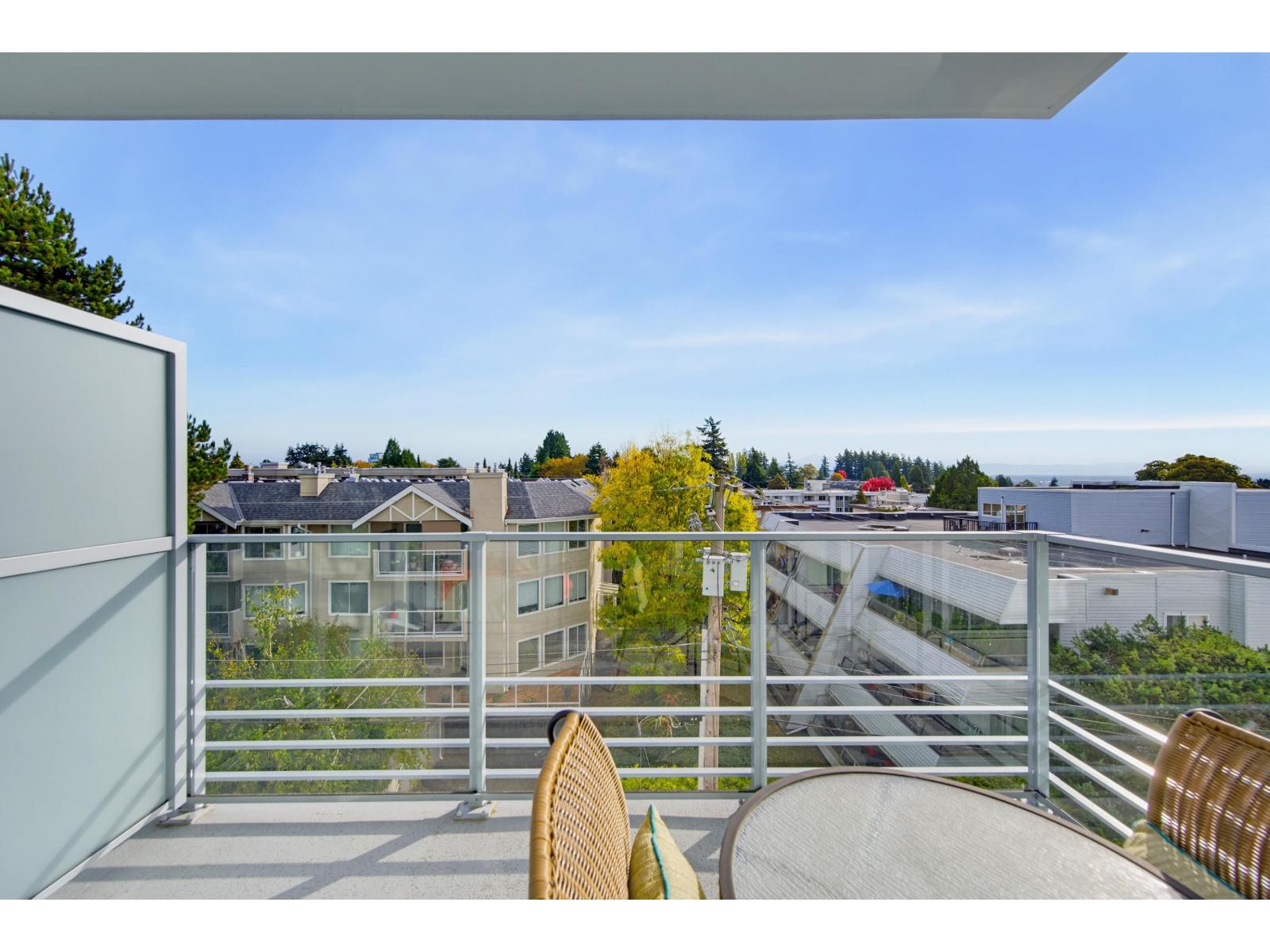 406 1342 JOHNSTON ROAD, Surrey - Image 1