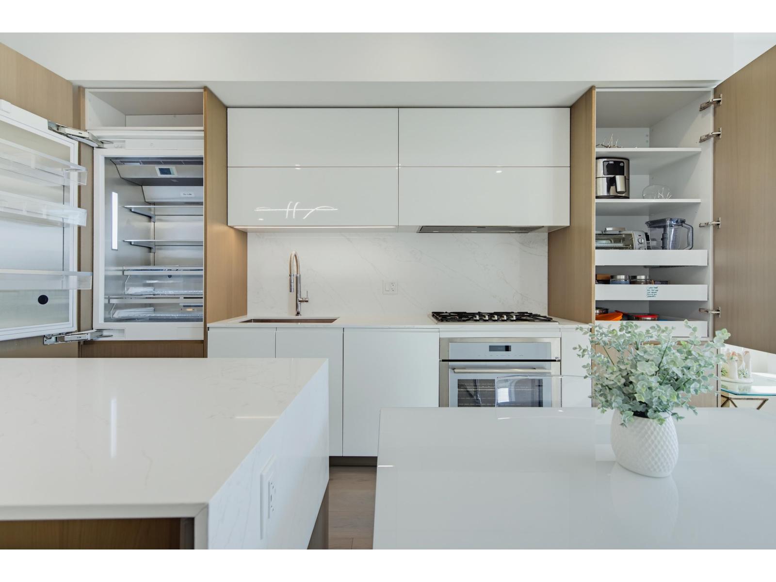 406 1342 JOHNSTON ROAD, Surrey - Image 1