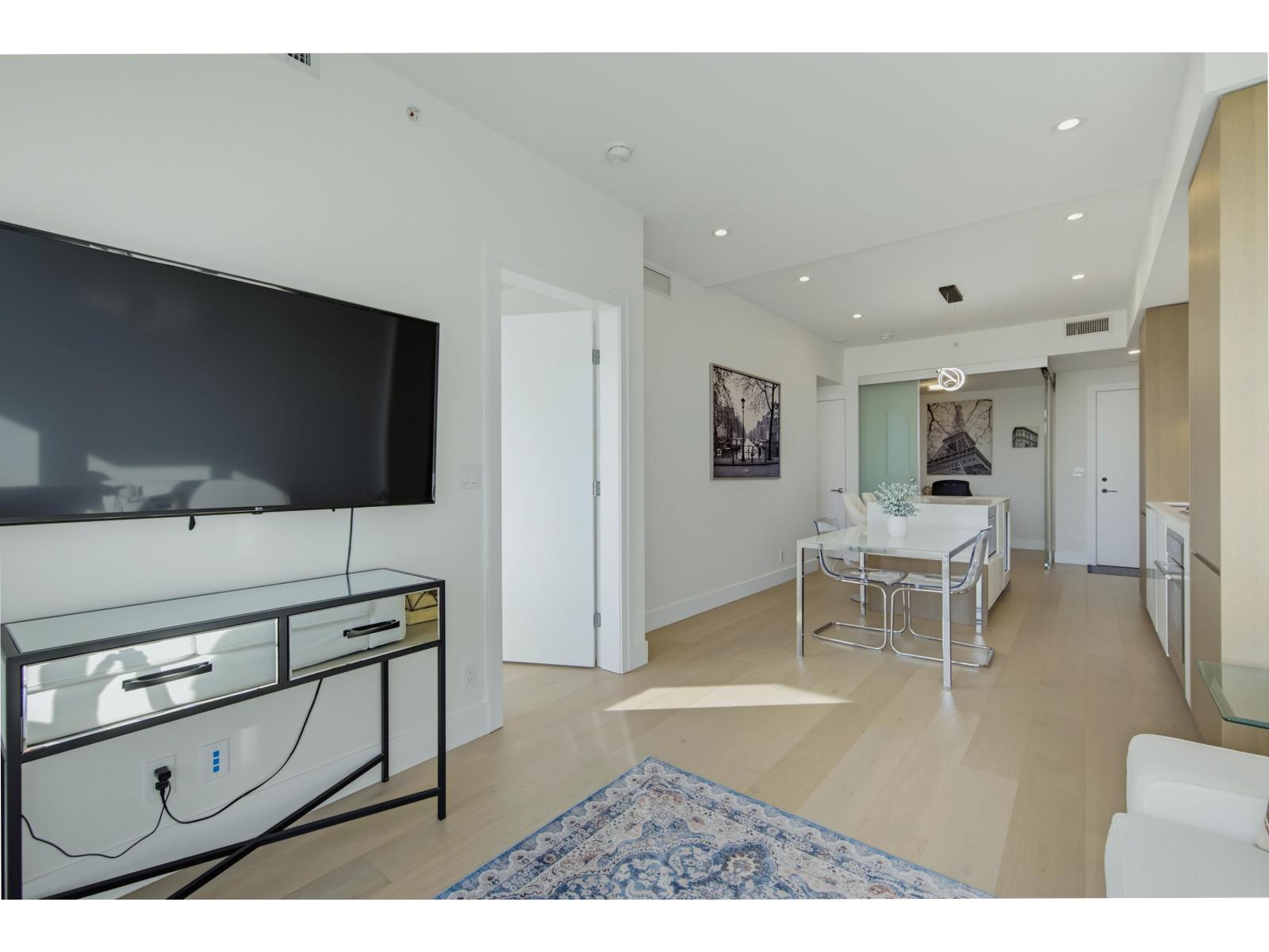 406 1342 JOHNSTON ROAD, Surrey - Image 1