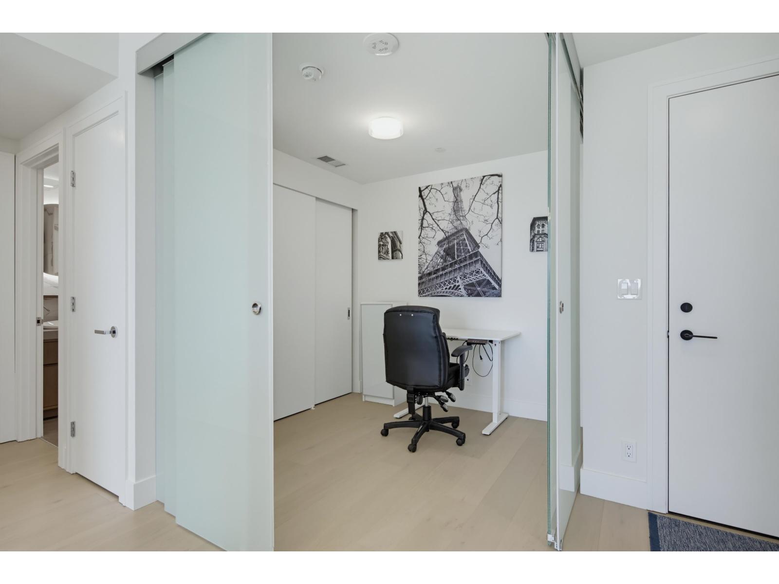 406 1342 JOHNSTON ROAD, Surrey - Image 1