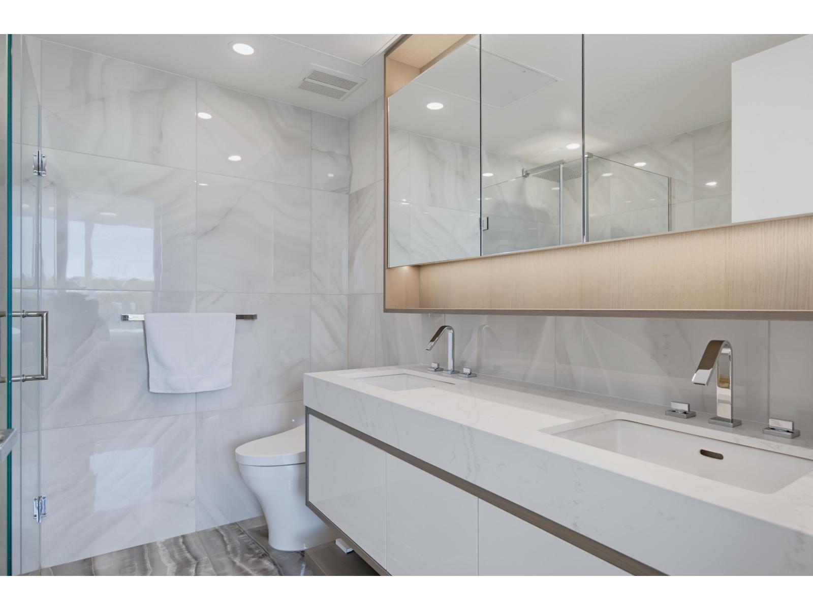 406 1342 JOHNSTON ROAD, Surrey - Image 1