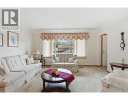 Living room - 342 East 16th Street, Hamilton, ON L9A4J9 Photo 10