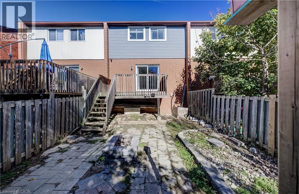 #4 415 BAIRSTOW Crescent - 30