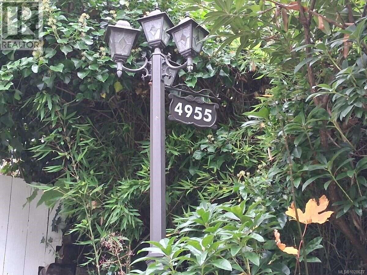 4955 Laguna Way - 11
