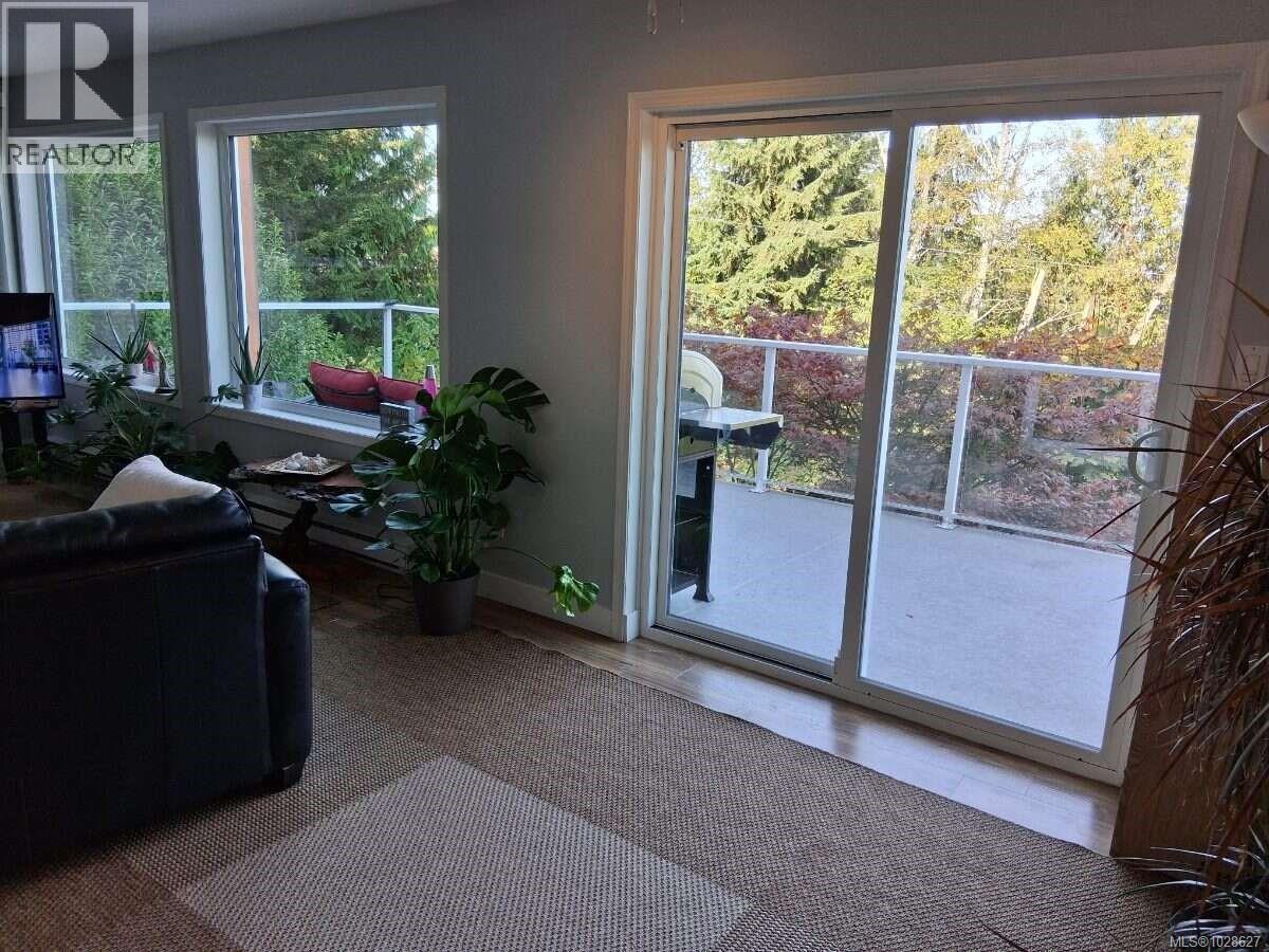 4955 Laguna Way - 24