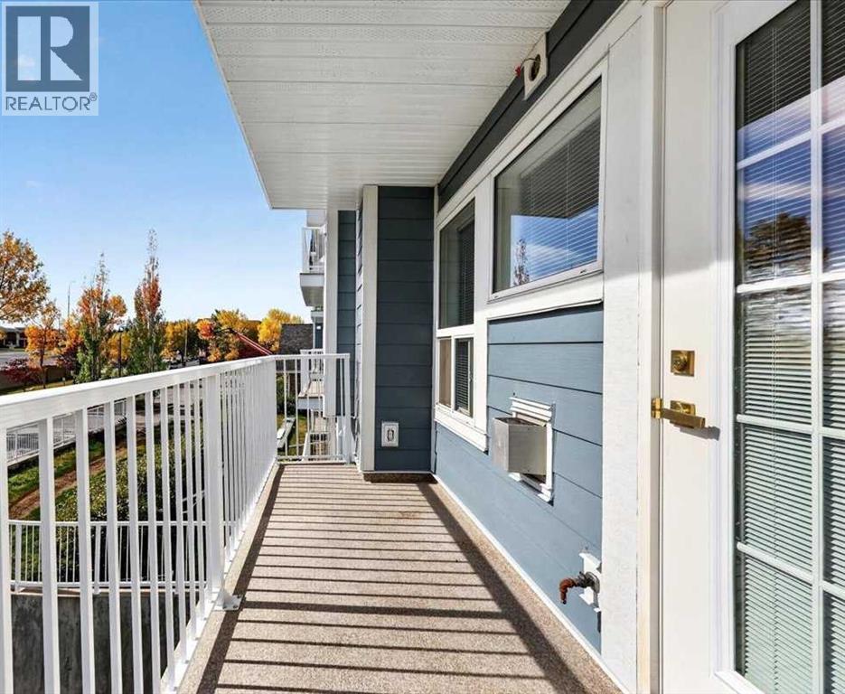 212, 7 Harvest Gold Manor NE photo 36