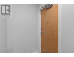 Bathroom - 3 - 336 Tweedsmuir Avenue, Ottawa, ON K1Z5N4 Photo 7