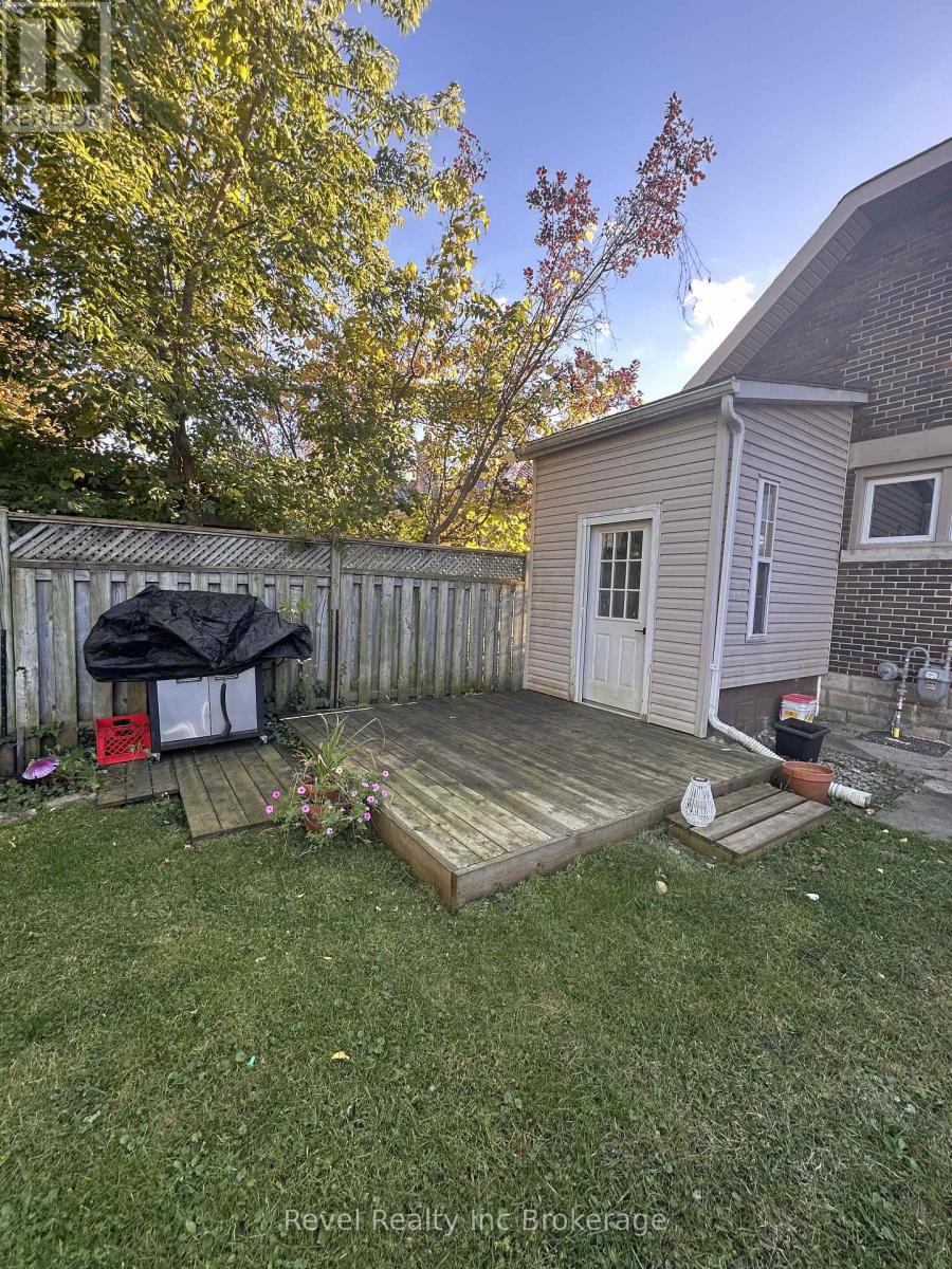 3 bedroom Single Family interior view, 162 Brisbin Street, London East (East M), Ontario