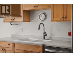8 2296 W 39th Avenue, Vancouver, BC V6M1T9 Photo 12