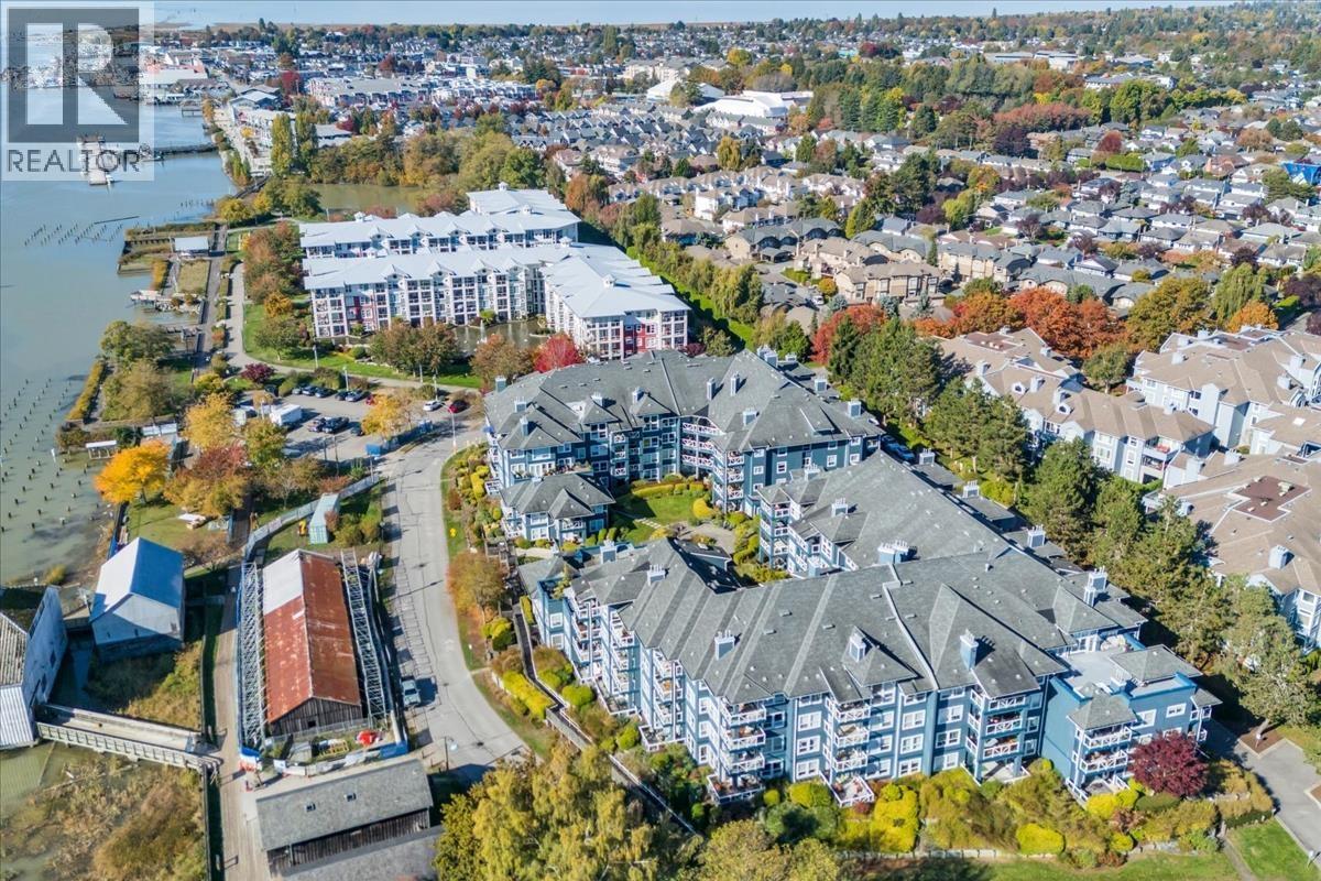 Photo of 324 12931 RAILWAY AVENUE 28