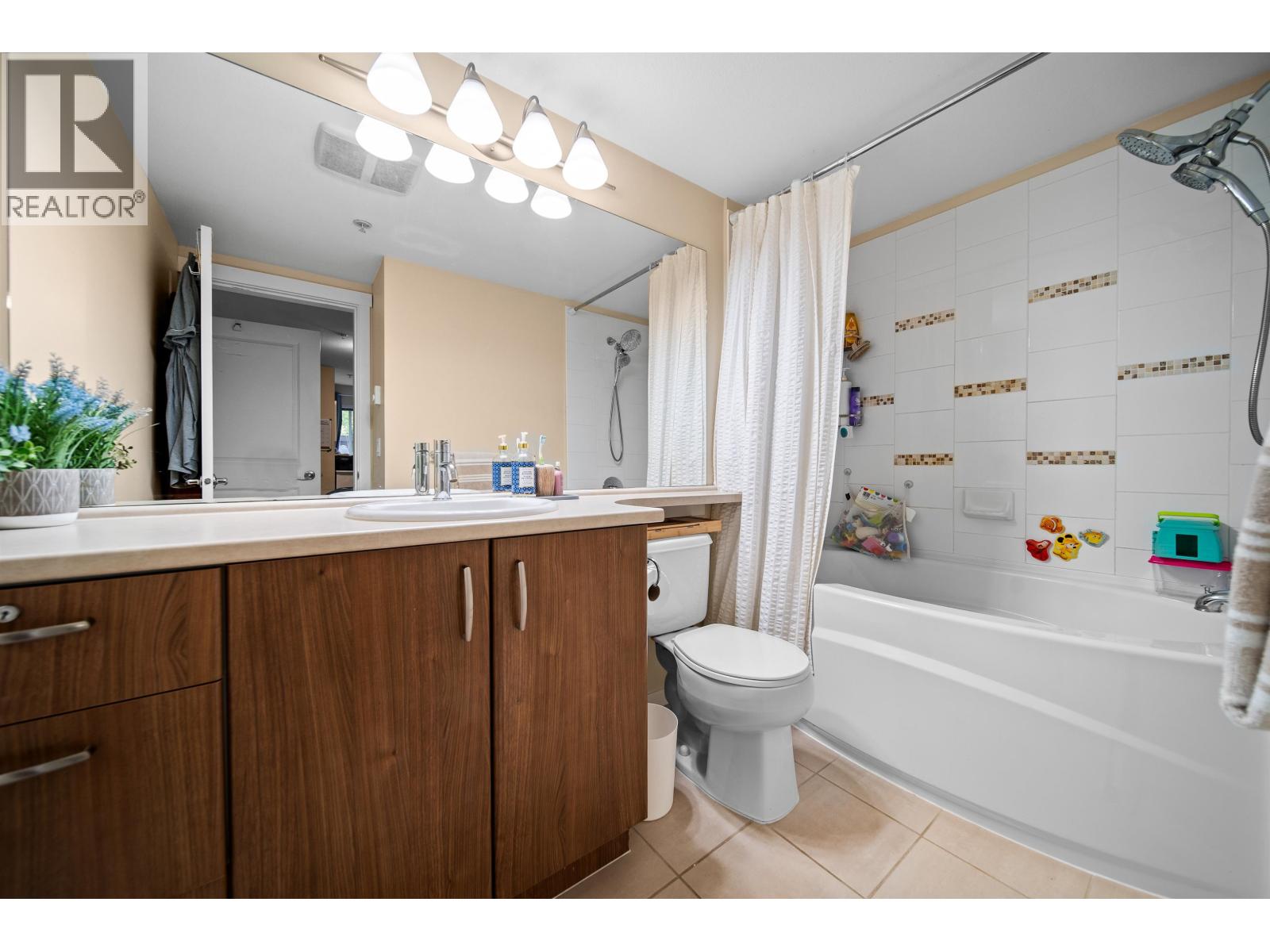 Photo of 211 1330 GENEST WAY 24