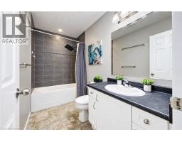 63 Sorrento Street, Kitchener, ON N2R0A4 Photo 20