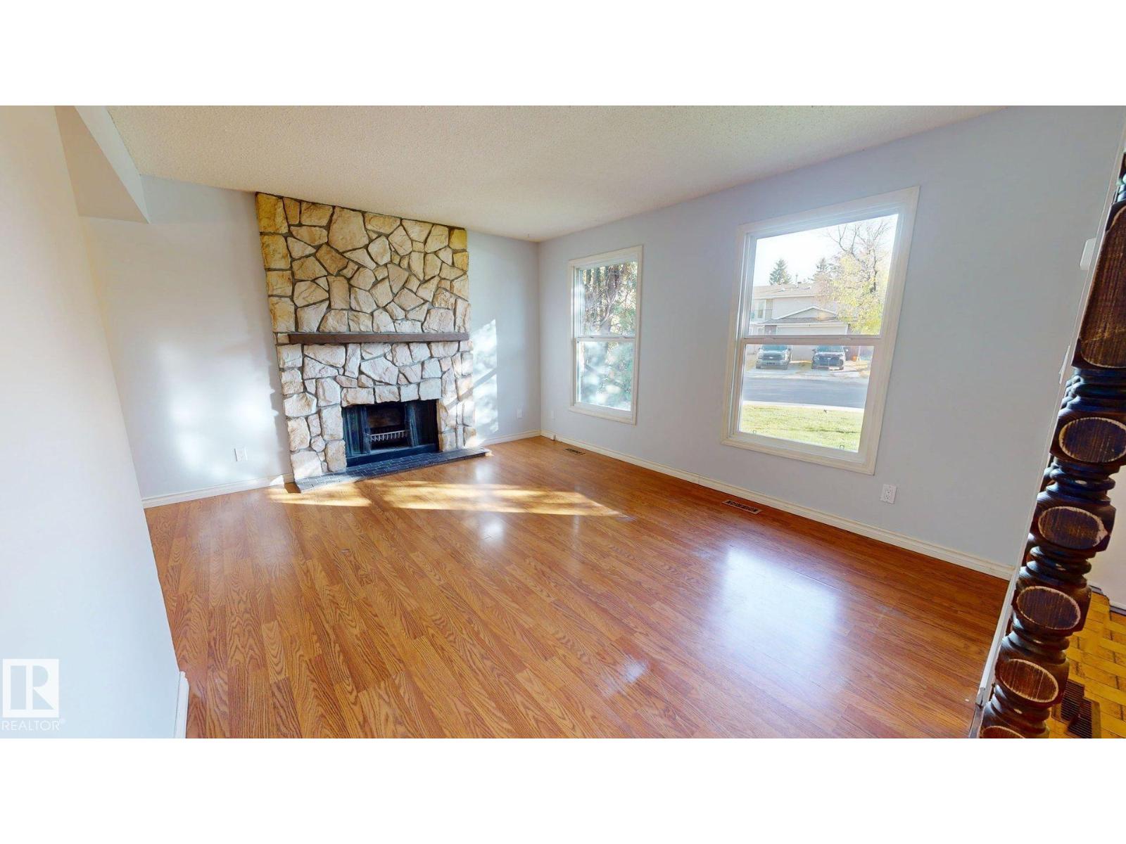240 Humberstone Road NW, photo 3