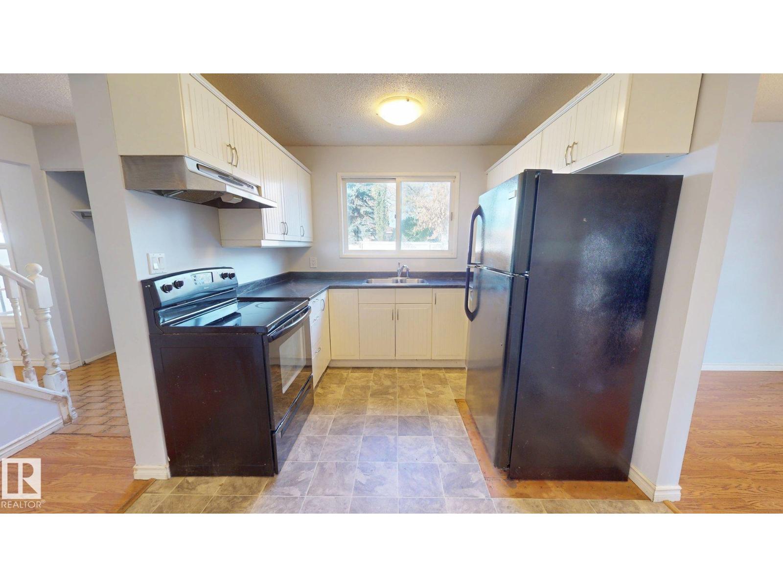 240 Humberstone Road NW, photo 7