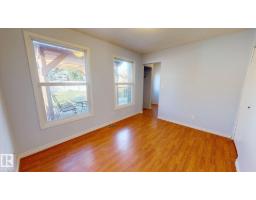 240 Humberstone Rd Nw, Edmonton, AB T5A4C6 Photo 14