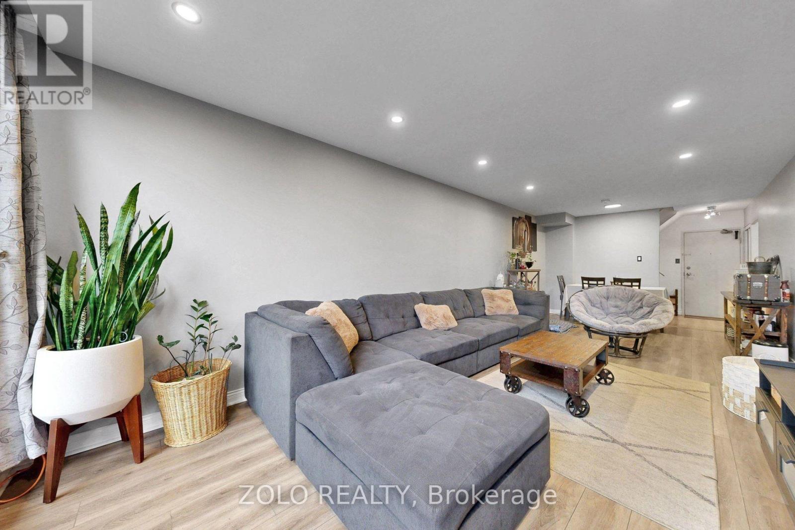 247C - 2 VALHALLA INN ROAD, Toronto (Islington-City Centre West) — photo 12