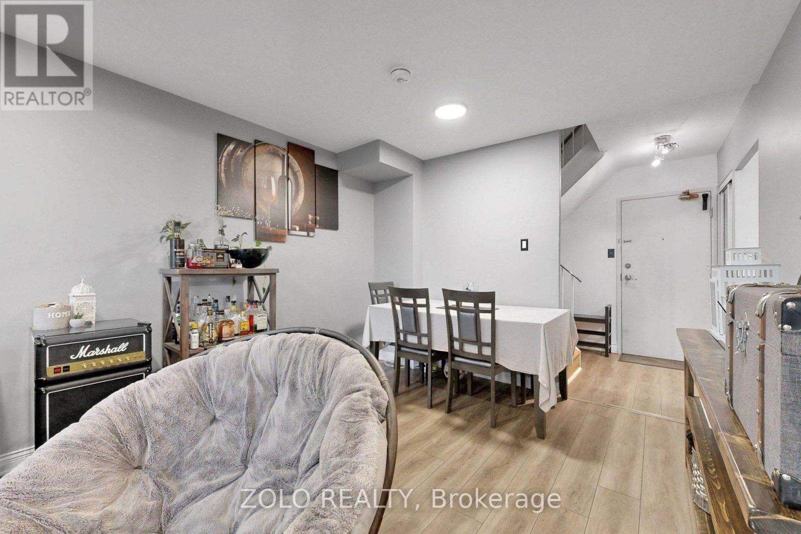 247C - 2 VALHALLA INN ROAD, Toronto (Islington-City Centre West) — photo 9
