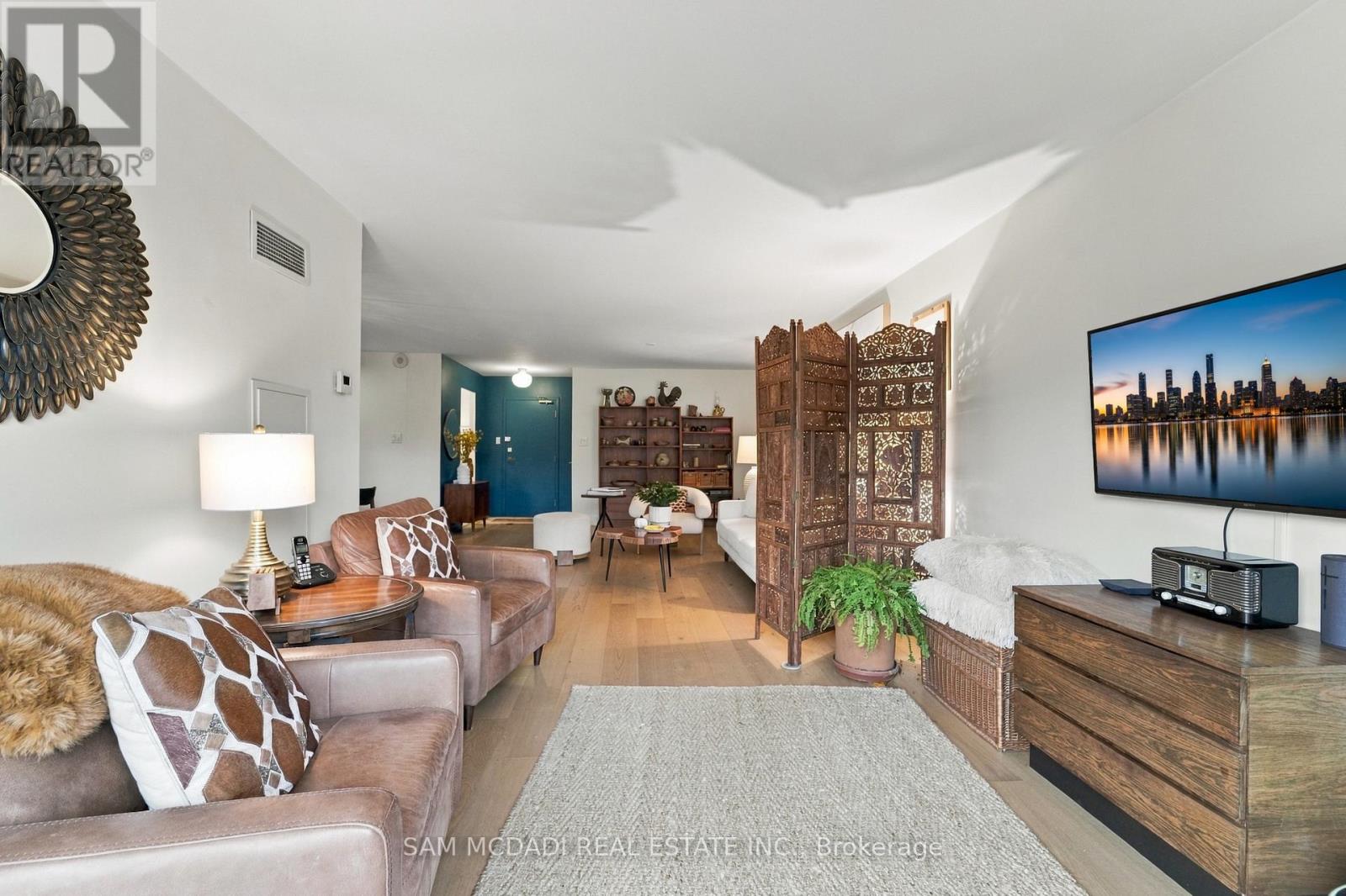 206 - 812 BURNHAMTHORPE ROAD, Toronto (Markland Wood) — photo 10