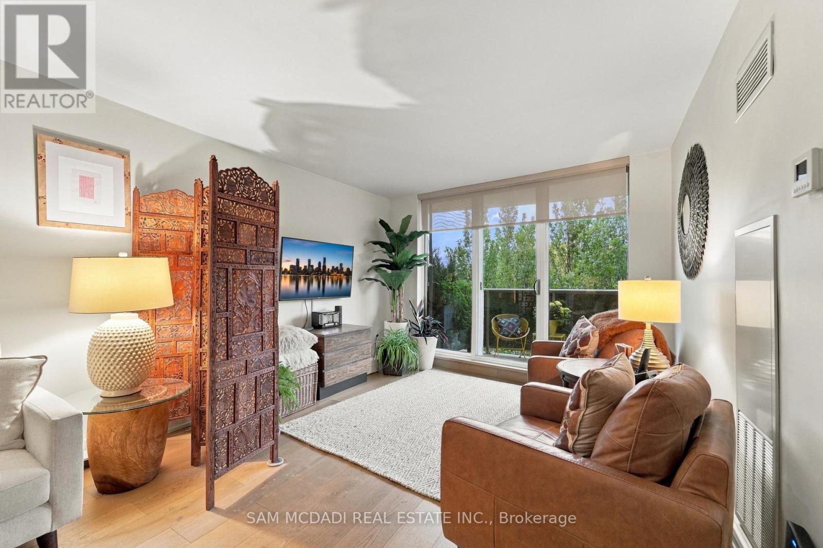 206 - 812 BURNHAMTHORPE ROAD, Toronto (Markland Wood) — photo 8