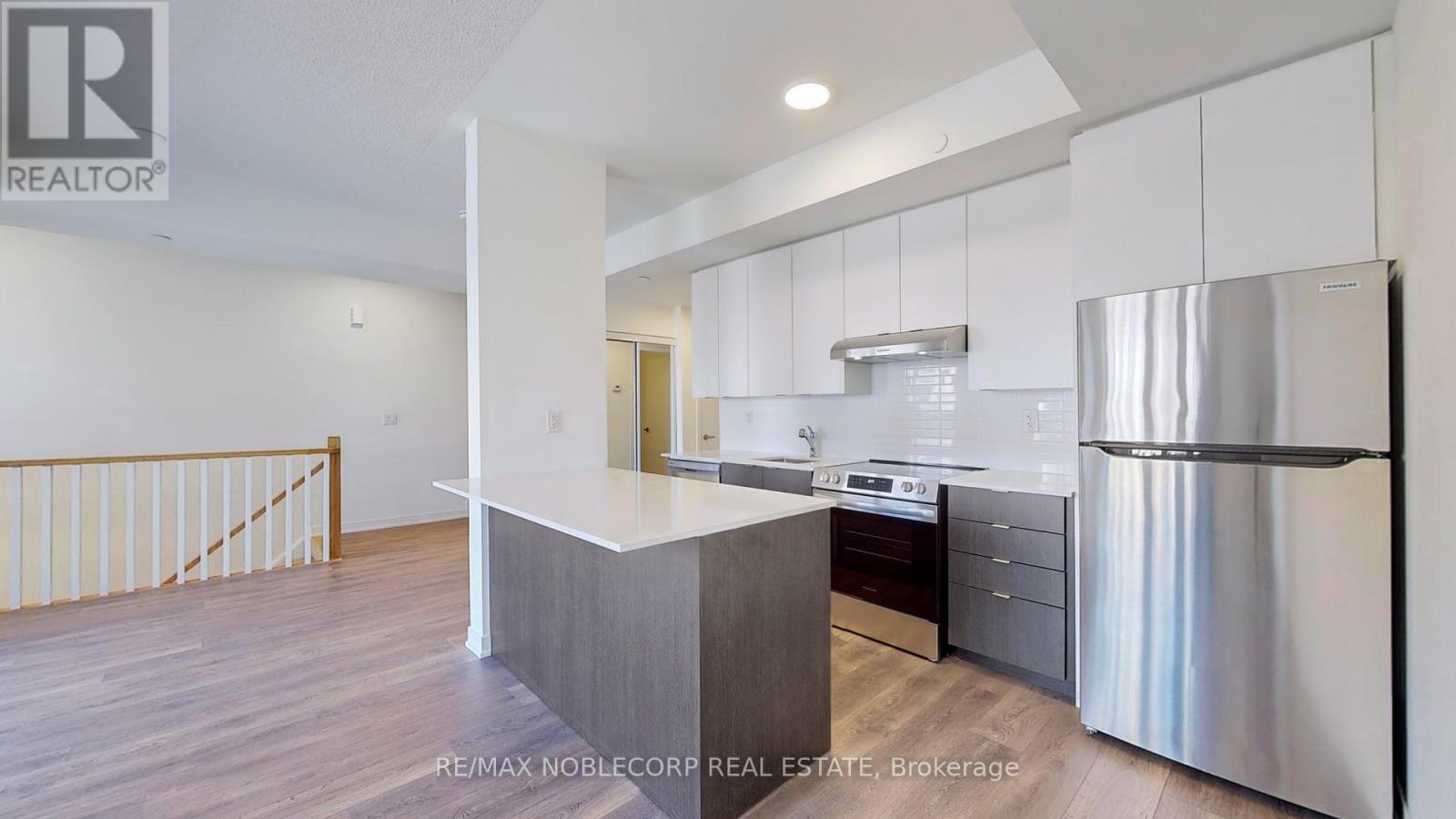 205 - 145 CANON JACKSON DRIVE, Toronto (Beechborough-Greenbrook) — photo 6