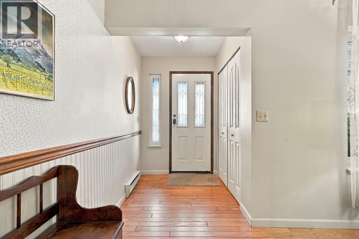 1117 CORNWALL DRIVE — photo 2