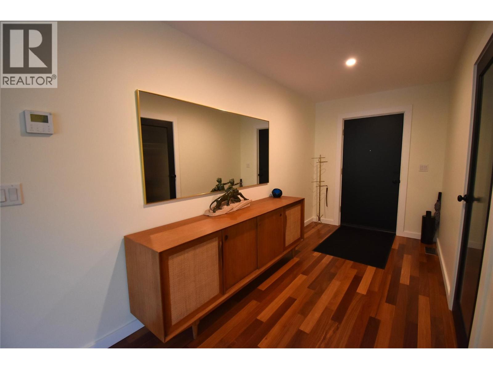 1025 Kelly Drive - 3