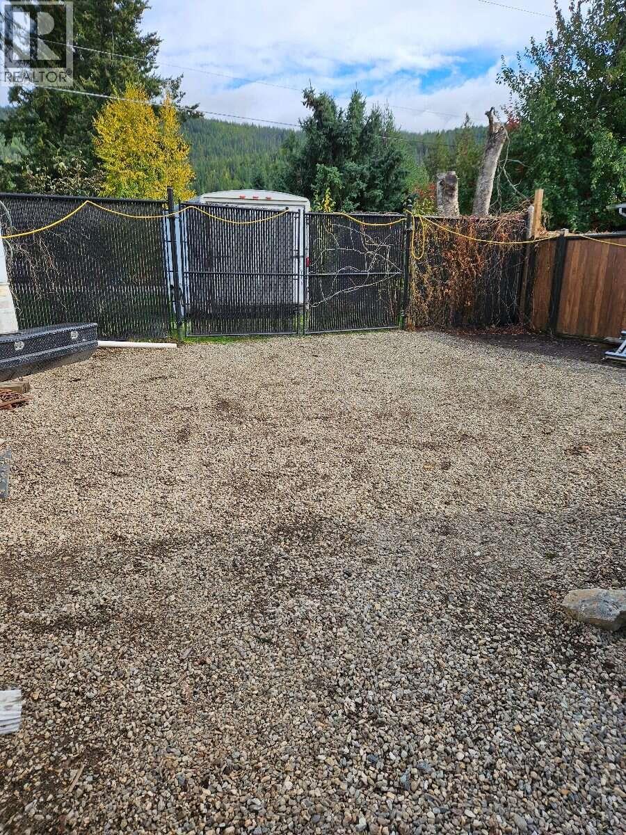 606 Gillis Avenue, Sicamous - Image 1
