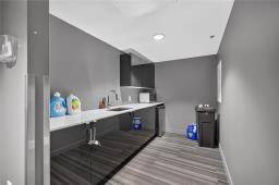 301 311 Hargrave Street, Winnipeg, MB R3B0V8 Photo 40