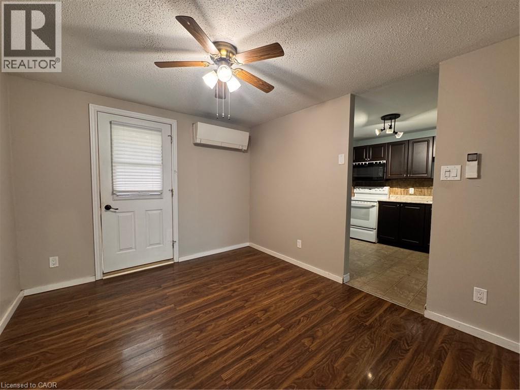 729 PARKVIEW Crescent, Cambridge — photo 10