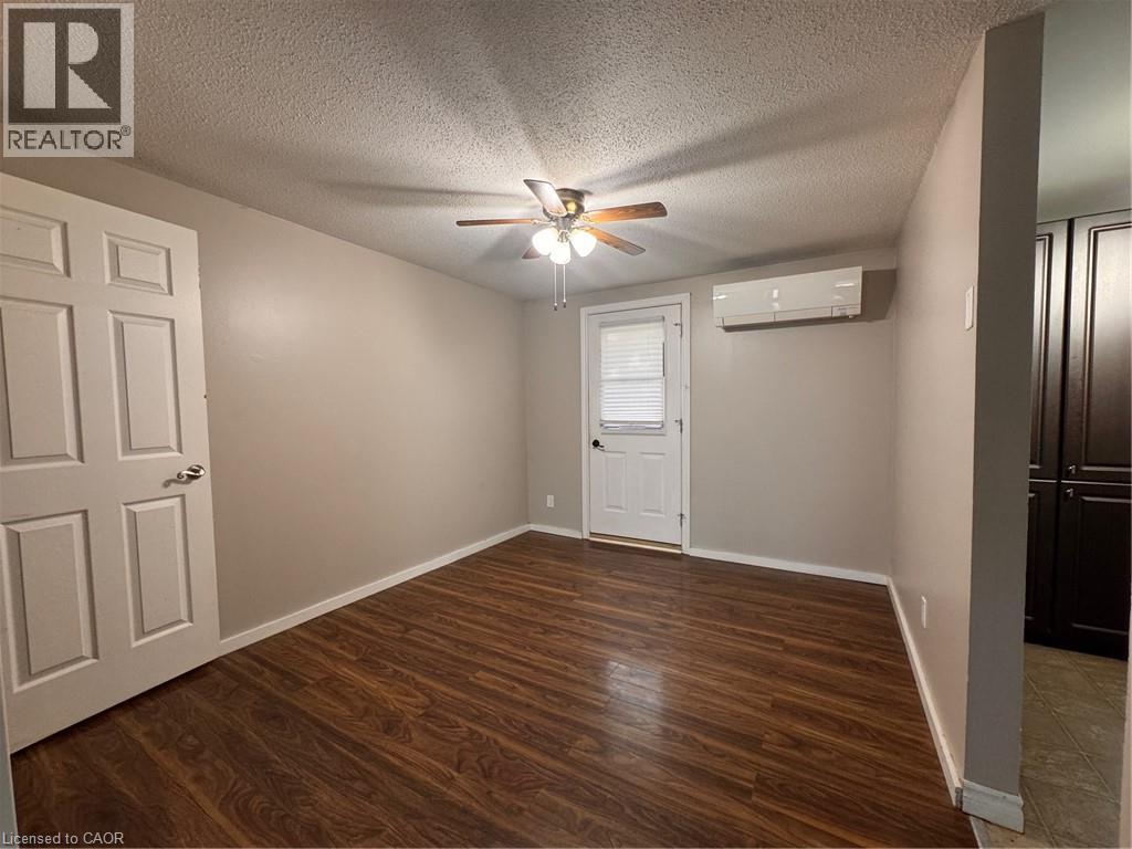 729 PARKVIEW Crescent, Cambridge — photo 11