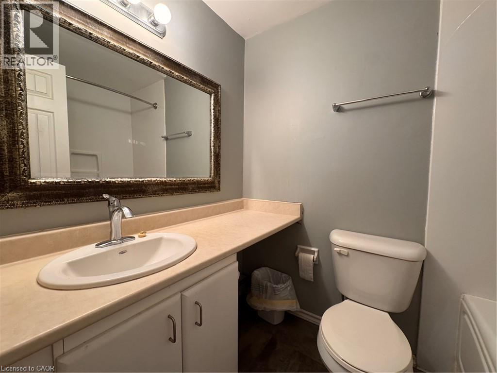 729 PARKVIEW Crescent, Cambridge — photo 6