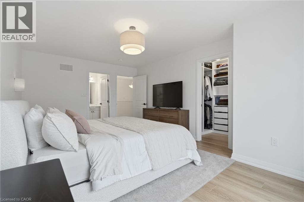 #53 4040 MOUNTAIN Street - 33
