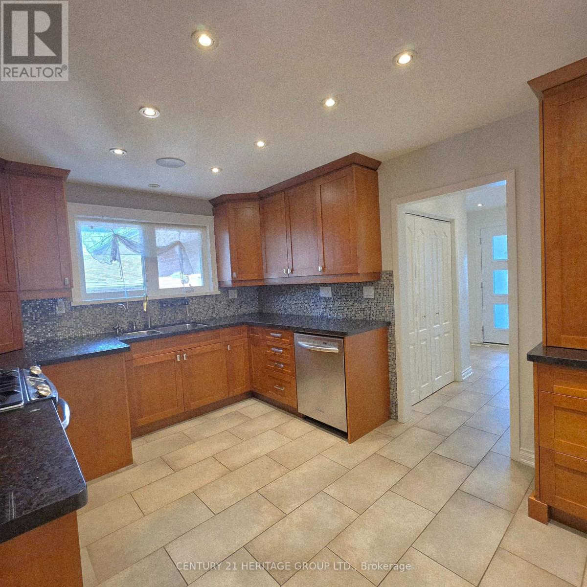42 FRED VALLEY DRIVE - 9