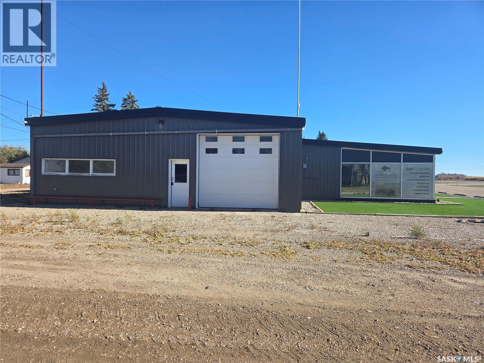 125 Railway AVENUE, Windthorst — photo 11