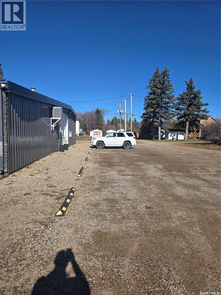 125 Railway AVENUE, Windthorst — photo 9