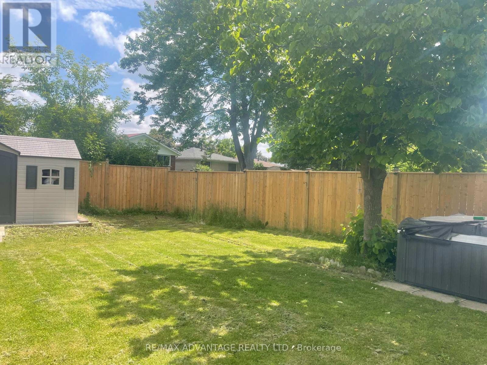 776 DUNDALK DRIVE, London South (South Q) — photo 3