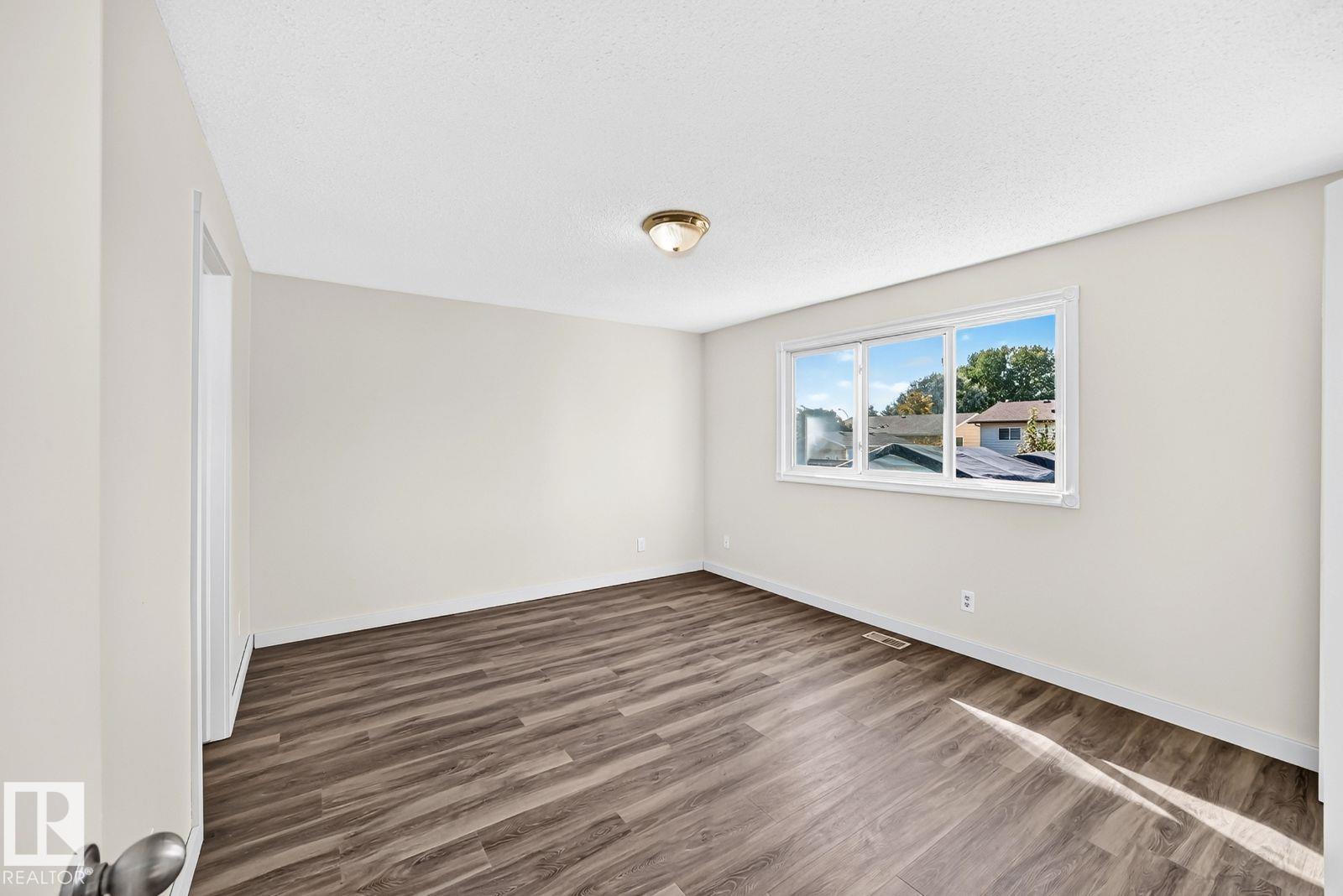 1020 60 ST NW, Edmonton — photo 14