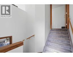12 Dickens Lane, Lacombe — photo 5