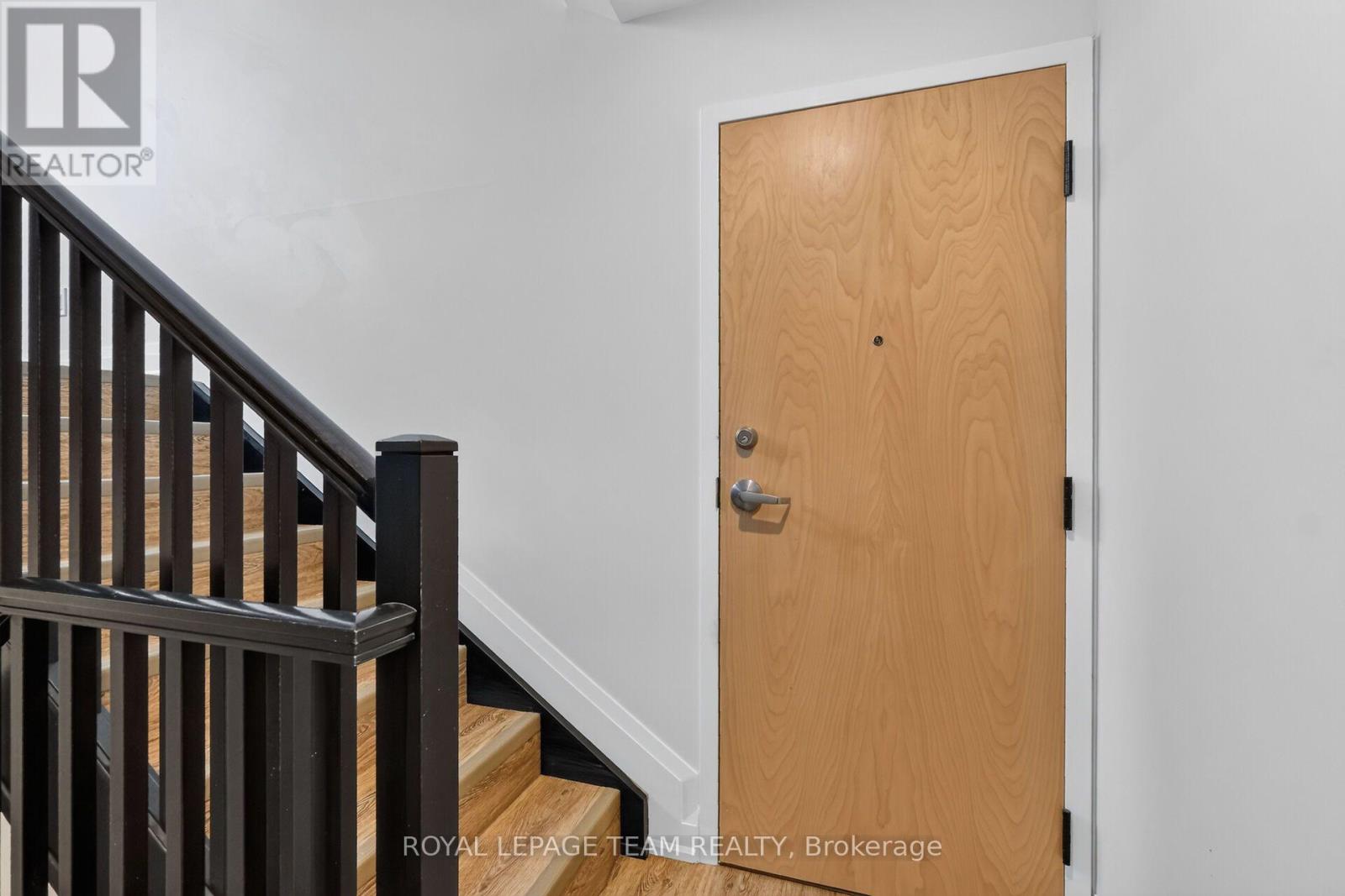 2 - 336 TWEEDSMUIR AVENUE, Ottawa — photo 7